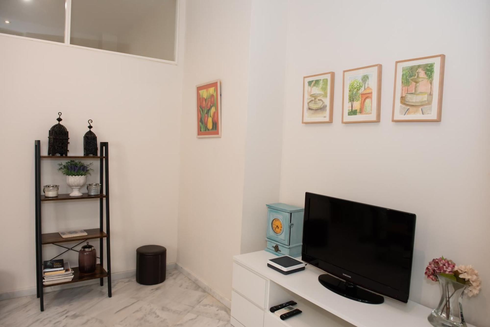 Charming & Quiet Apartment In Plaza Del Salvador Севилья Экстерьер фото